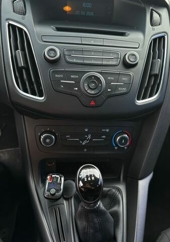 Білий Форд Фокус, об'ємом двигуна 1.6 л та пробігом 97 тис. км за 9500 $, фото 37 на Automoto.ua