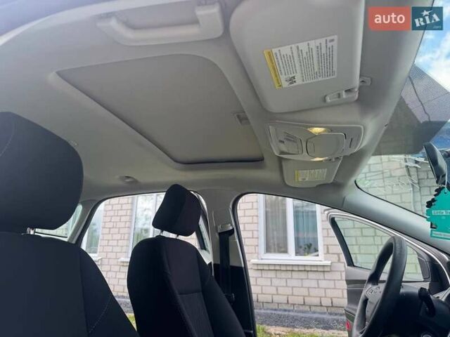 Белый Форд Фокус, объемом двигателя 0 л и пробегом 240 тыс. км за 8500 $, фото 13 на Automoto.ua