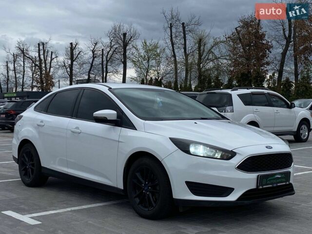 Белый Форд Фокус, объемом двигателя 2 л и пробегом 114 тыс. км за 9090 $, фото 10 на Automoto.ua
