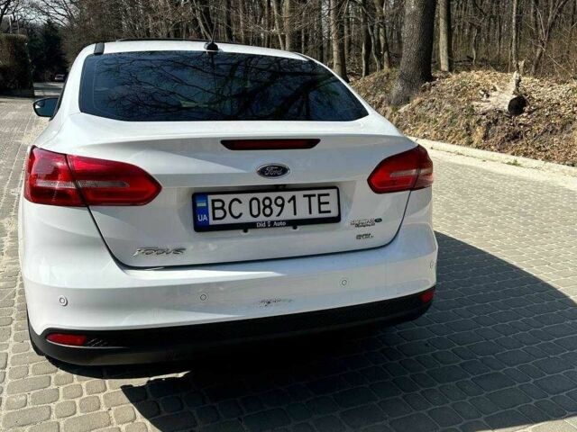 Білий Форд Фокус, об'ємом двигуна 2 л та пробігом 193 тис. км за 10500 $, фото 5 на Automoto.ua