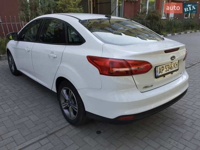 Форд Фокус 2017 у Запоріжжя на Automoto.ua Білий Форд Фокус, об'ємом двигуна 2 л та пробігом 58 тис. км за 9600 $, фото 3 на Automoto.ua