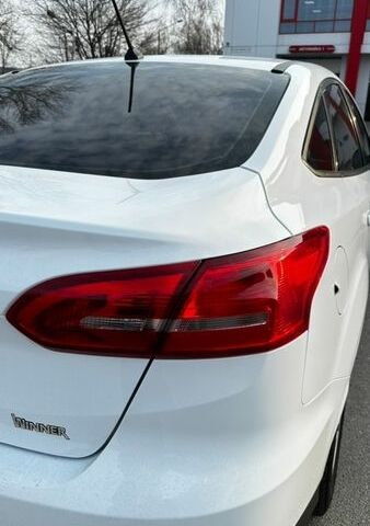 Білий Форд Фокус, об'ємом двигуна 1.6 л та пробігом 97 тис. км за 9500 $, фото 32 на Automoto.ua