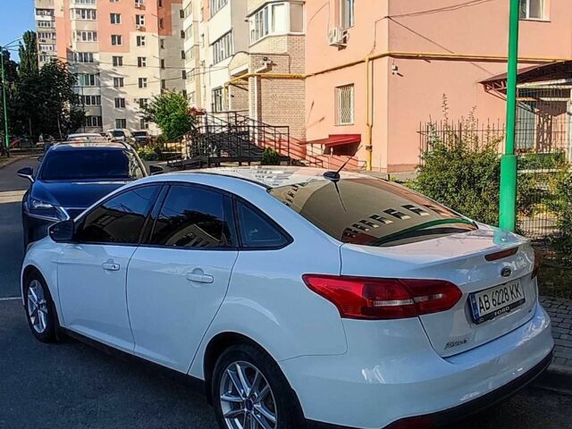 Білий Форд Фокус, об'ємом двигуна 2 л та пробігом 139 тис. км за 8029 $, фото 7 на Automoto.ua