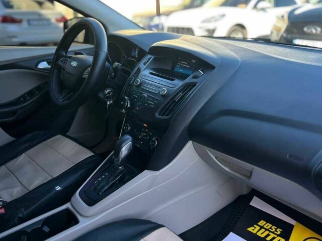 Белый Форд Фокус, объемом двигателя 2 л и пробегом 196 тыс. км за 9700 $, фото 21 на Automoto.ua