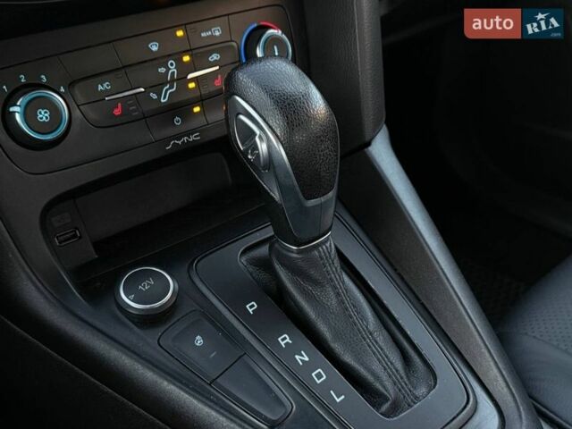 Білий Форд Фокус, об'ємом двигуна 2 л та пробігом 126 тис. км за 9790 $, фото 17 на Automoto.ua