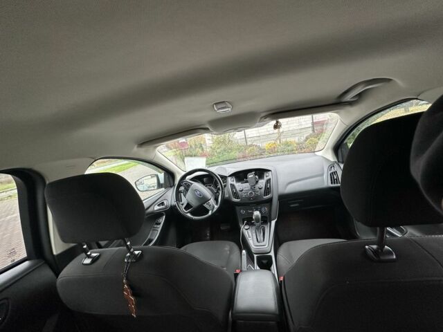 Белый Форд Фокус, объемом двигателя 2 л и пробегом 116 тыс. км за 7850 $, фото 8 на Automoto.ua