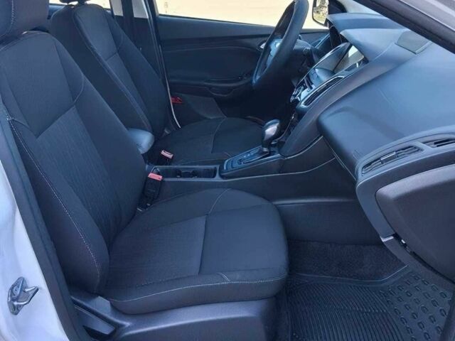 Білий Форд Фокус, об'ємом двигуна 2 л та пробігом 85 тис. км за 1791 $, фото 7 на Automoto.ua