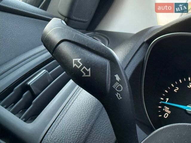 Білий Форд Фокус, об'ємом двигуна 2 л та пробігом 126 тис. км за 9790 $, фото 25 на Automoto.ua