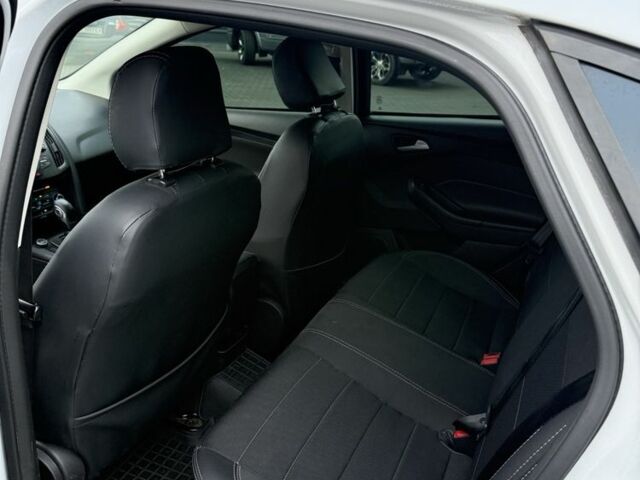 Белый Форд Фокус, объемом двигателя 2 л и пробегом 162 тыс. км за 7800 $, фото 7 на Automoto.ua