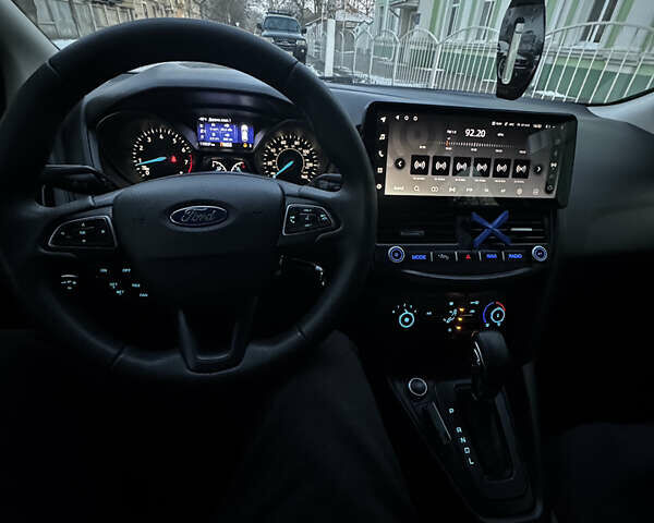 Білий Форд Фокус, об'ємом двигуна 2 л та пробігом 110 тис. км за 8900 $, фото 15 на Automoto.ua
