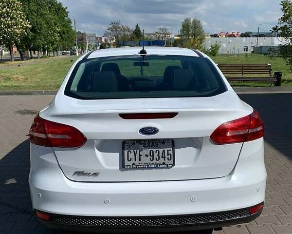 Белый Форд Фокус, объемом двигателя 0 л и пробегом 240 тыс. км за 8500 $, фото 6 на Automoto.ua
