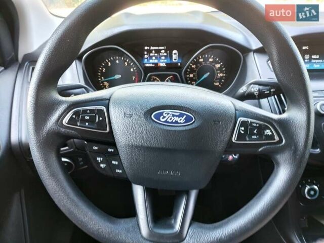 Форд Фокус 2017 у Запоріжжя на Automoto.ua Білий Форд Фокус, об'ємом двигуна 2 л та пробігом 58 тис. км за 9600 $, фото 23 на Automoto.ua