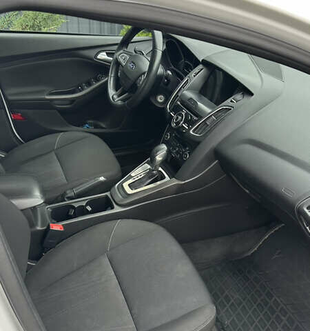 Білий Форд Фокус, об'ємом двигуна 2 л та пробігом 168 тис. км за 9000 $, фото 15 на Automoto.ua