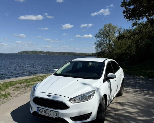 Білий Форд Фокус, об'ємом двигуна 1.6 л та пробігом 101 тис. км за 9000 $, фото 2 на Automoto.ua
