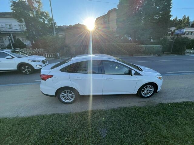 Белый Форд Фокус, объемом двигателя 2 л и пробегом 108 тыс. км за 9000 $, фото 3 на Automoto.ua