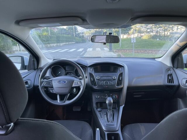 Белый Форд Фокус, объемом двигателя 2 л и пробегом 108 тыс. км за 9000 $, фото 5 на Automoto.ua