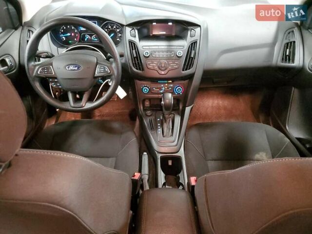 Білий Форд Фокус, об'ємом двигуна 2 л та пробігом 78 тис. км за 1400 $, фото 7 на Automoto.ua