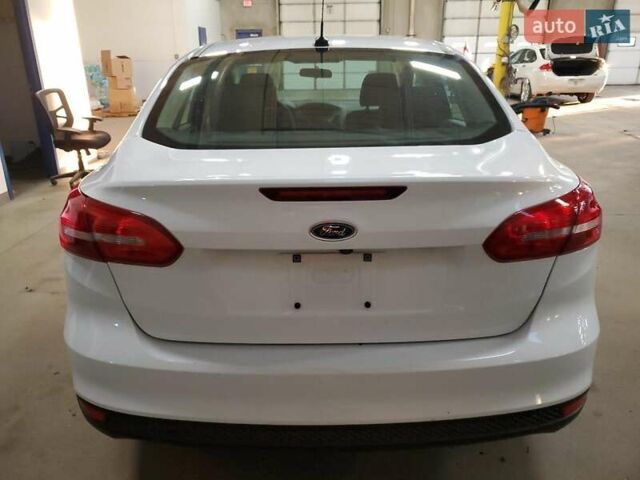 Білий Форд Фокус, об'ємом двигуна 2 л та пробігом 78 тис. км за 1400 $, фото 5 на Automoto.ua