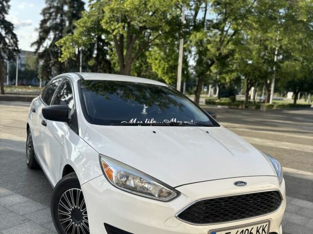 Белый Форд Фокус, объемом двигателя 2 л и пробегом 80 тыс. км за 9200 $, фото 1 на Automoto.ua