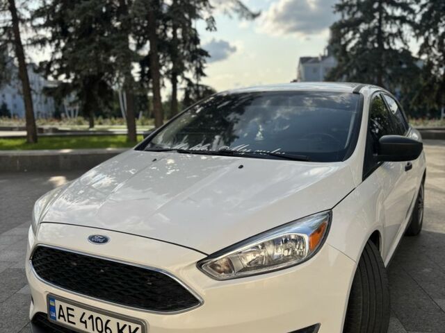 Белый Форд Фокус, объемом двигателя 2 л и пробегом 80 тыс. км за 9200 $, фото 2 на Automoto.ua