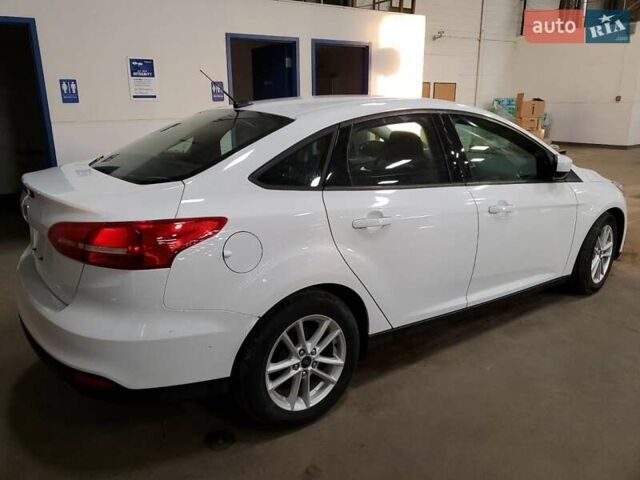 Білий Форд Фокус, об'ємом двигуна 2 л та пробігом 78 тис. км за 1400 $, фото 2 на Automoto.ua