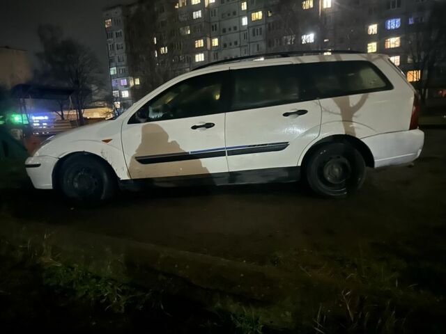 Белый Форд Фокус, объемом двигателя 1.8 л и пробегом 452 тыс. км за 1800 $, фото 3 на Automoto.ua