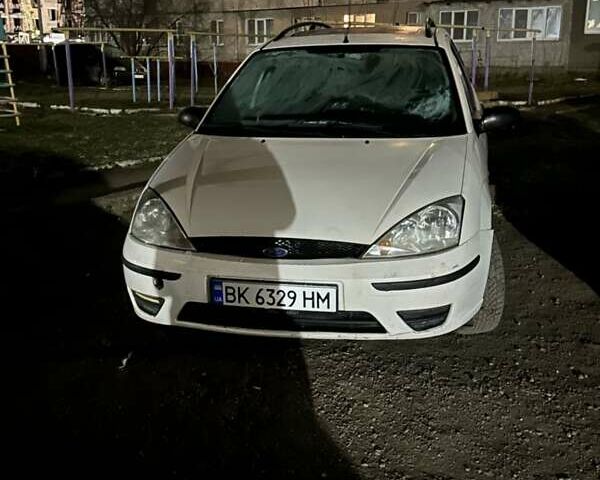 Білий Форд Фокус, об'ємом двигуна 1.8 л та пробігом 452 тис. км за 1900 $, фото 2 на Automoto.ua