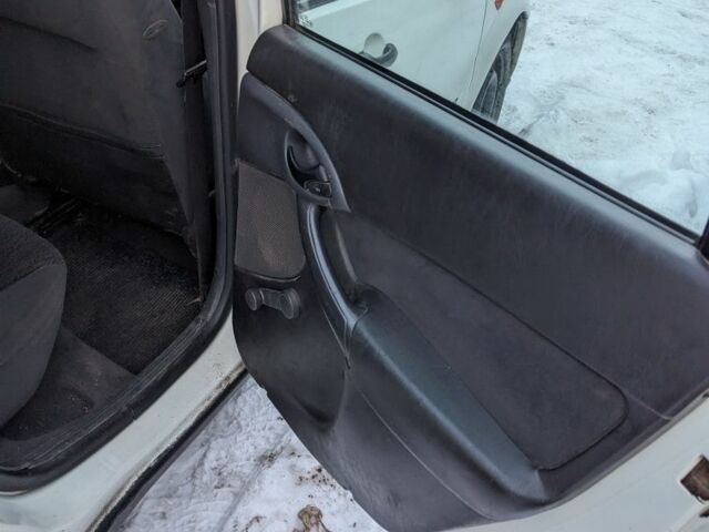 Белый Форд Фокус, объемом двигателя 1.8 л и пробегом 450 тыс. км за 2100 $, фото 10 на Automoto.ua