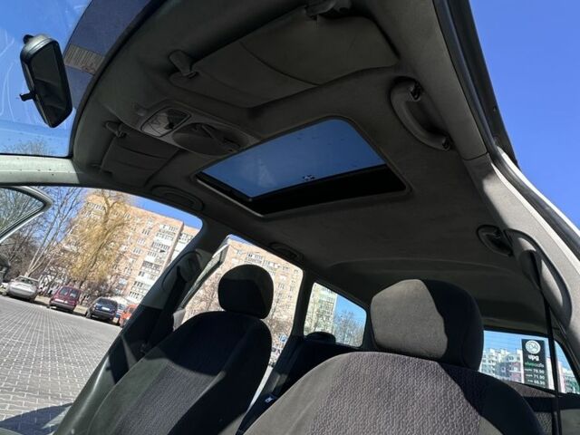 Білий Форд Фокус, об'ємом двигуна 1.8 л та пробігом 400 тис. км за 2200 $, фото 6 на Automoto.ua