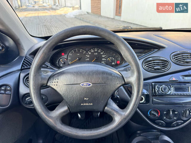 Белый Форд Фокус, объемом двигателя 1.8 л и пробегом 290 тыс. км за 2400 $, фото 20 на Automoto.ua