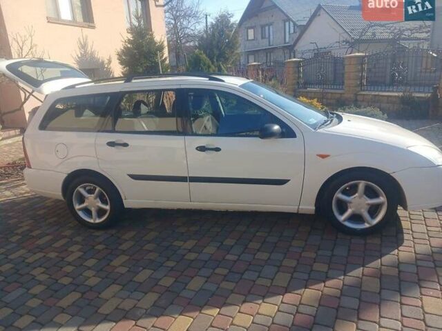 Белый Форд Фокус, объемом двигателя 1.8 л и пробегом 288 тыс. км за 2700 $, фото 2 на Automoto.ua