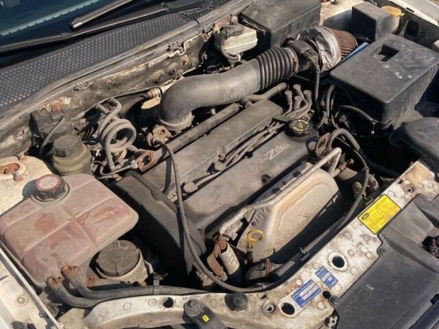 Білий Форд Фокус, об'ємом двигуна 2 л та пробігом 287 тис. км за 2800 $, фото 7 на Automoto.ua