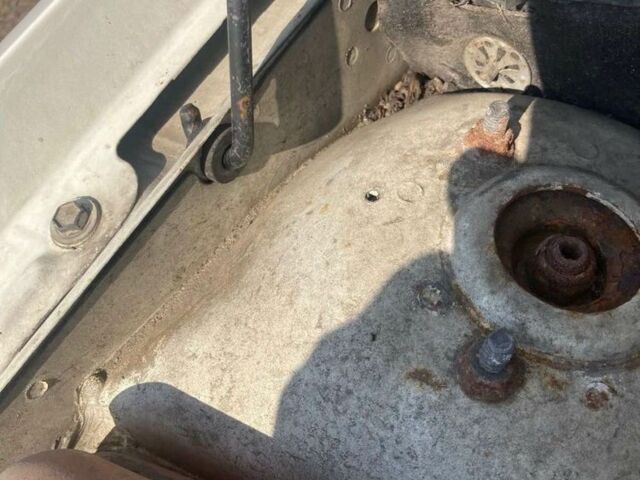 Білий Форд Фокус, об'ємом двигуна 2 л та пробігом 287 тис. км за 2800 $, фото 8 на Automoto.ua