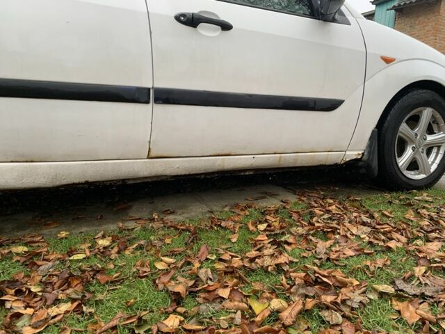 Белый Форд Фокус, объемом двигателя 1.8 л и пробегом 340 тыс. км за 2500 $, фото 8 на Automoto.ua