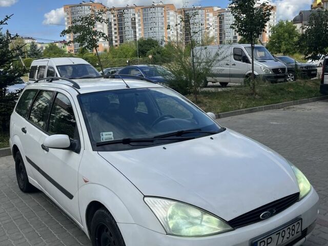 Білий Форд Фокус, об'ємом двигуна 1.8 л та пробігом 300 тис. км за 1002 $, фото 2 на Automoto.ua