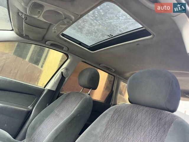 Белый Форд Фокус, объемом двигателя 1.8 л и пробегом 316 тыс. км за 1200 $, фото 15 на Automoto.ua