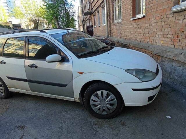 Белый Форд Фокус, объемом двигателя 1.6 л и пробегом 300 тыс. км за 2800 $, фото 8 на Automoto.ua