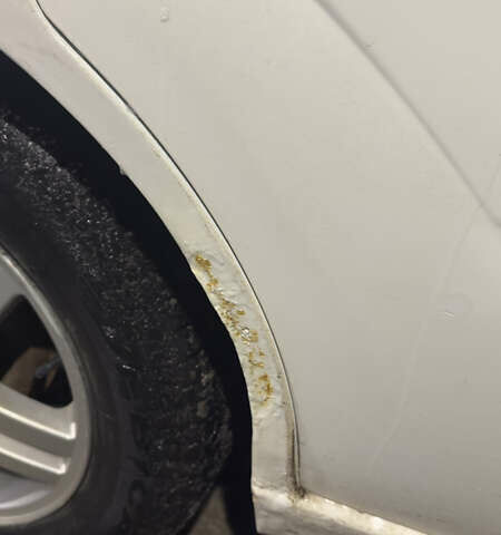 Білий Форд Фокус, об'ємом двигуна 1.6 л та пробігом 355 тис. км за 2800 $, фото 6 на Automoto.ua