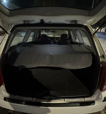 Білий Форд Фокус, об'ємом двигуна 1.6 л та пробігом 355 тис. км за 2800 $, фото 15 на Automoto.ua