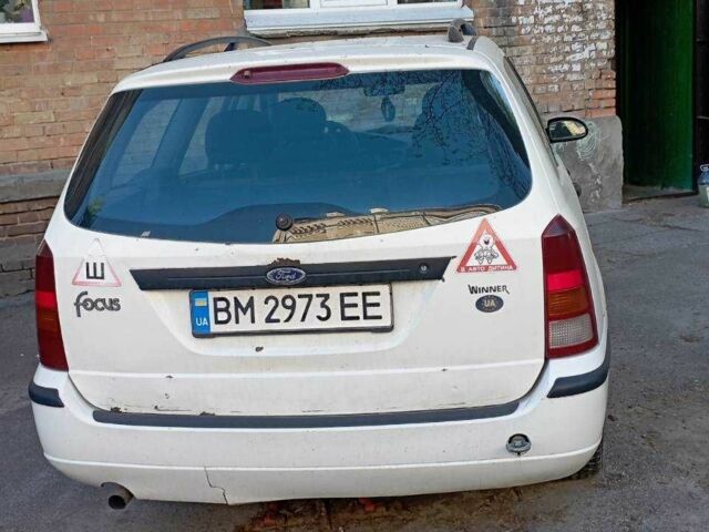 Белый Форд Фокус, объемом двигателя 1.6 л и пробегом 300 тыс. км за 2800 $, фото 3 на Automoto.ua