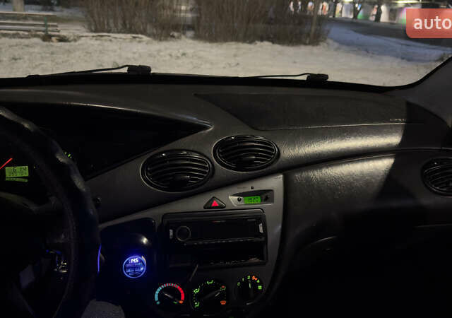 Білий Форд Фокус, об'ємом двигуна 1.6 л та пробігом 355 тис. км за 2800 $, фото 14 на Automoto.ua