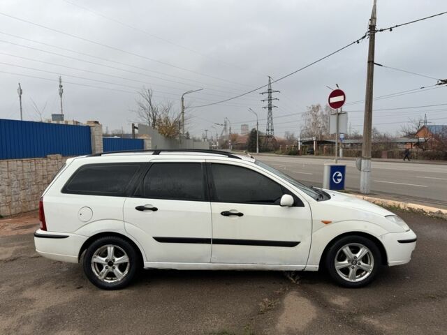 Білий Форд Фокус, об'ємом двигуна 1.8 л та пробігом 280 тис. км за 2600 $, фото 4 на Automoto.ua