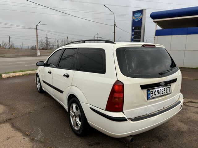 Білий Форд Фокус, об'ємом двигуна 1.8 л та пробігом 280 тис. км за 2600 $, фото 3 на Automoto.ua