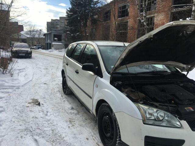 Білий Форд Фокус, об'ємом двигуна 1.6 л та пробігом 3 тис. км за 2203 $, фото 2 на Automoto.ua