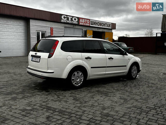 Белый Форд Фокус, объемом двигателя 1.6 л и пробегом 287 тыс. км за 4500 $, фото 8 на Automoto.ua