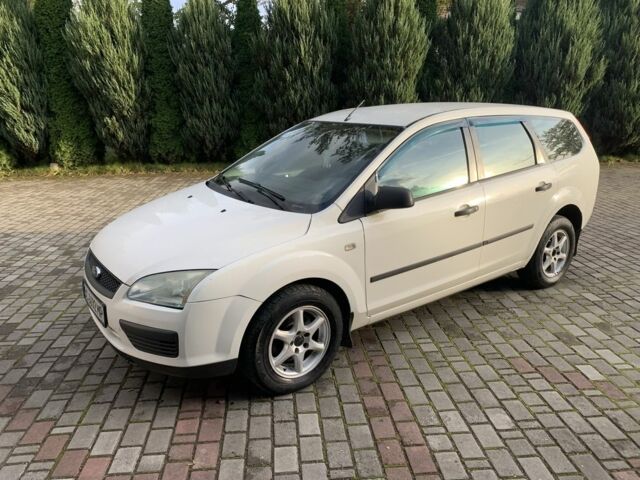 Білий Форд Фокус, об'ємом двигуна 1.6 л та пробігом 280 тис. км за 3600 $, фото 3 на Automoto.ua