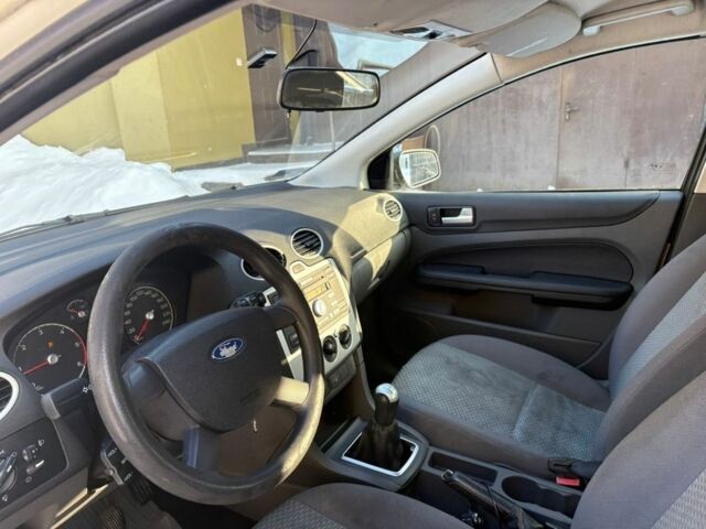 Білий Форд Фокус, об'ємом двигуна 0 л та пробігом 200 тис. км за 2399 $, фото 6 на Automoto.ua