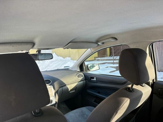 Білий Форд Фокус, об'ємом двигуна 0 л та пробігом 200 тис. км за 2399 $, фото 4 на Automoto.ua