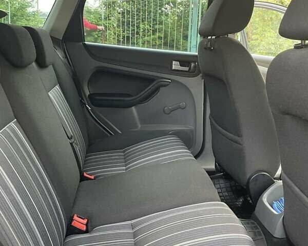 Белый Форд Фокус, объемом двигателя 1.6 л и пробегом 255 тыс. км за 4900 $, фото 17 на Automoto.ua