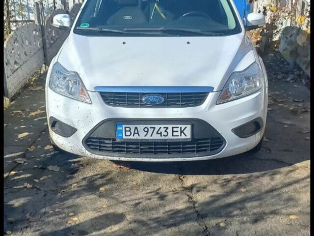 Білий Форд Фокус, об'ємом двигуна 2 л та пробігом 250 тис. км за 6500 $, фото 2 на Automoto.ua